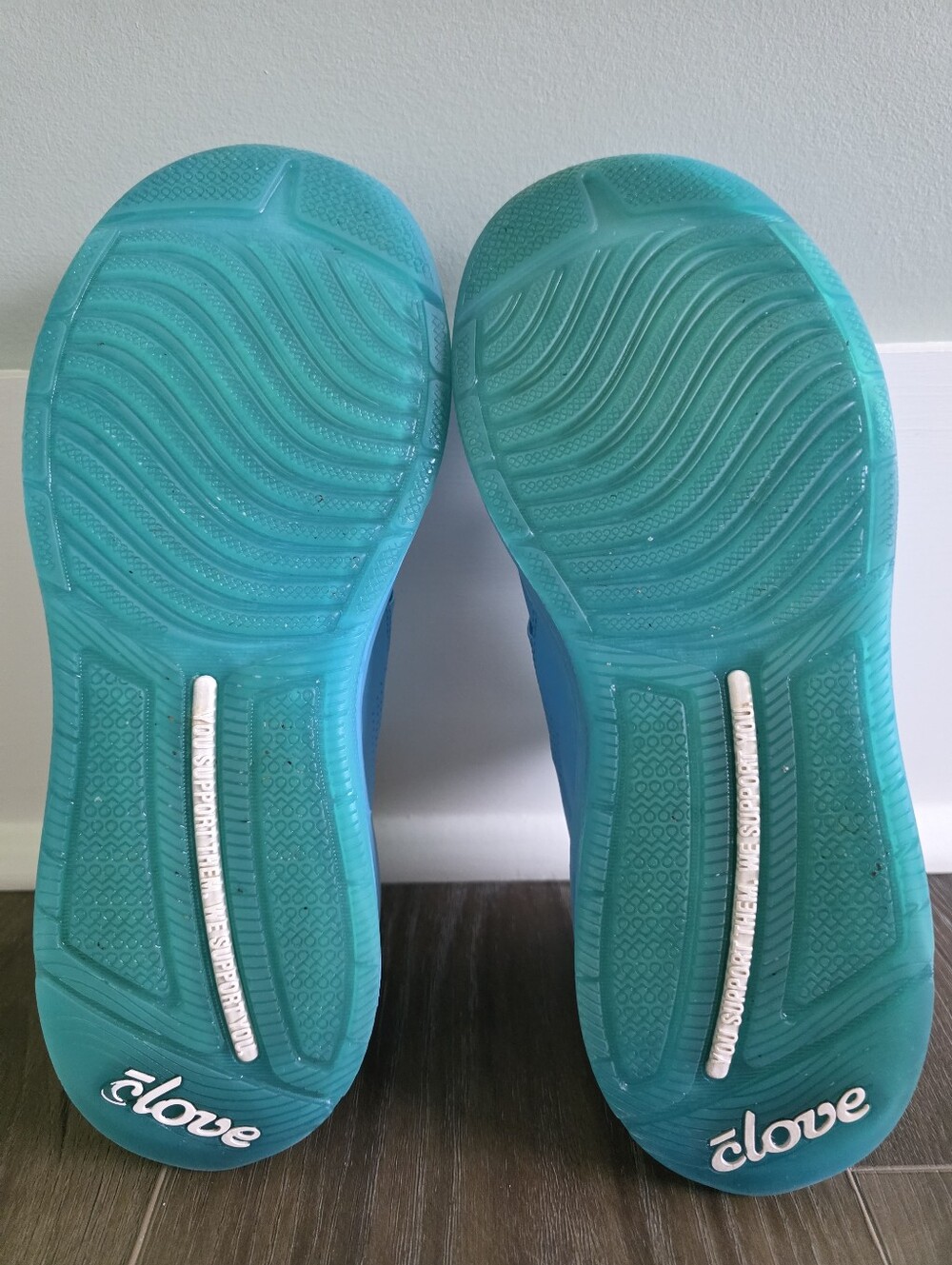 Clove Solo Slip-On Comfort Shoes in Bright Electric Blue M7.5 W9 - Picture 7 of 14
